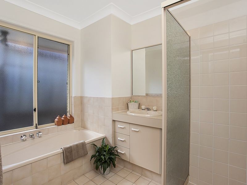 15 Hoban Court, Nerang QLD 4211