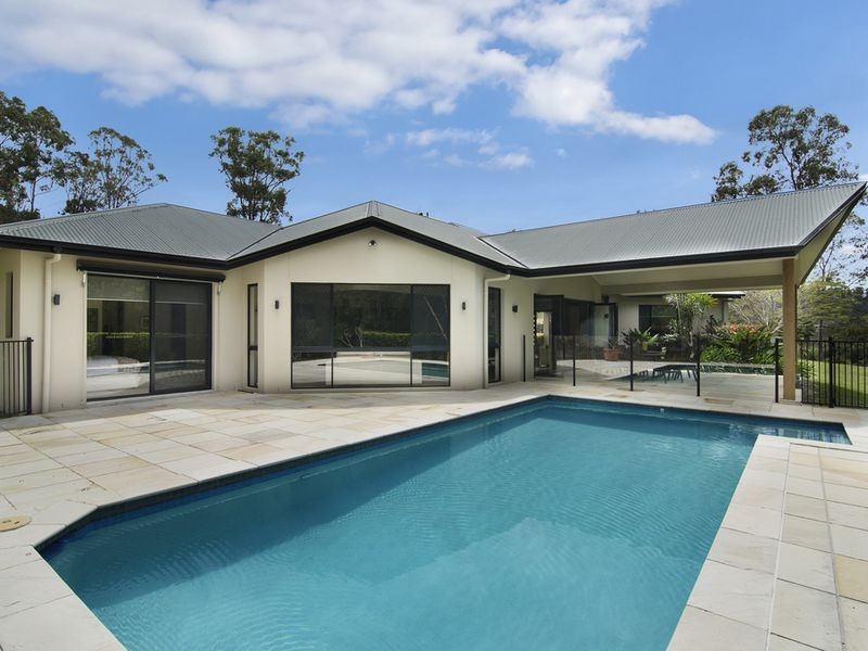 10 Isla Court, Bonogin QLD 4213