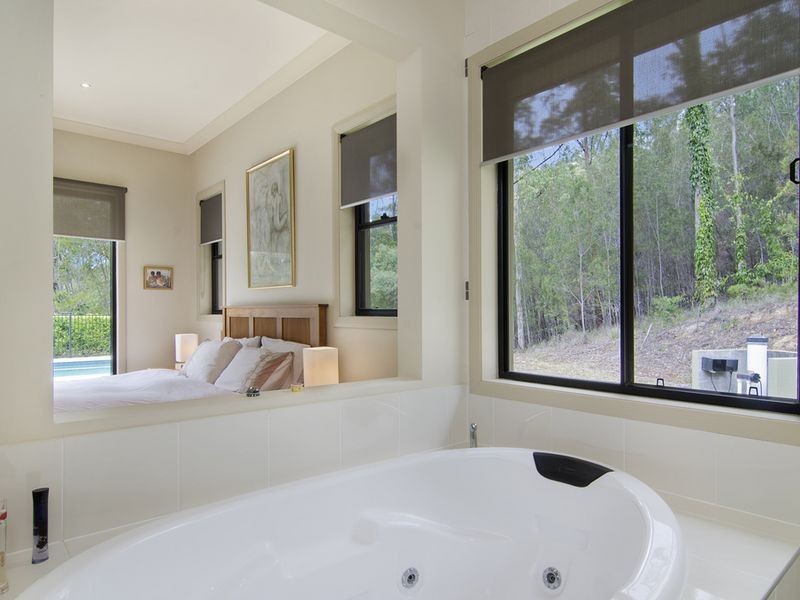 10 Isla Court, Bonogin QLD 4213