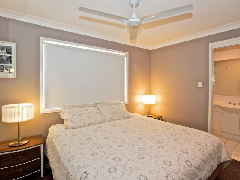 1/82 Paddington Drive, Carrara QLD 4211