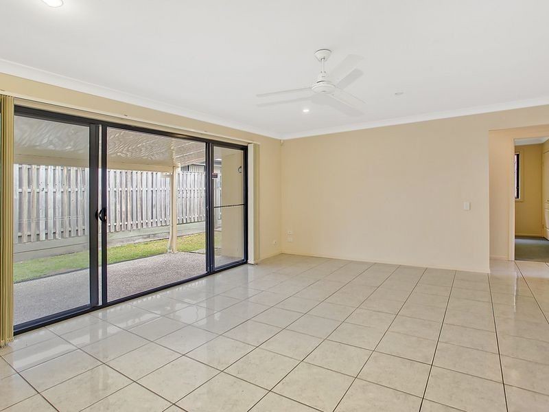 16 Bonner Court, Pacific Pines QLD 4211