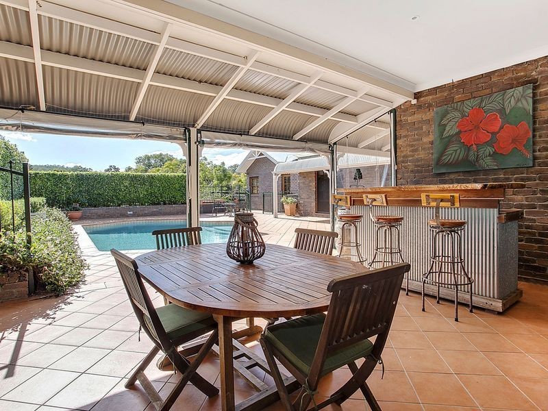 11 Oak Street, Nerang QLD 4211