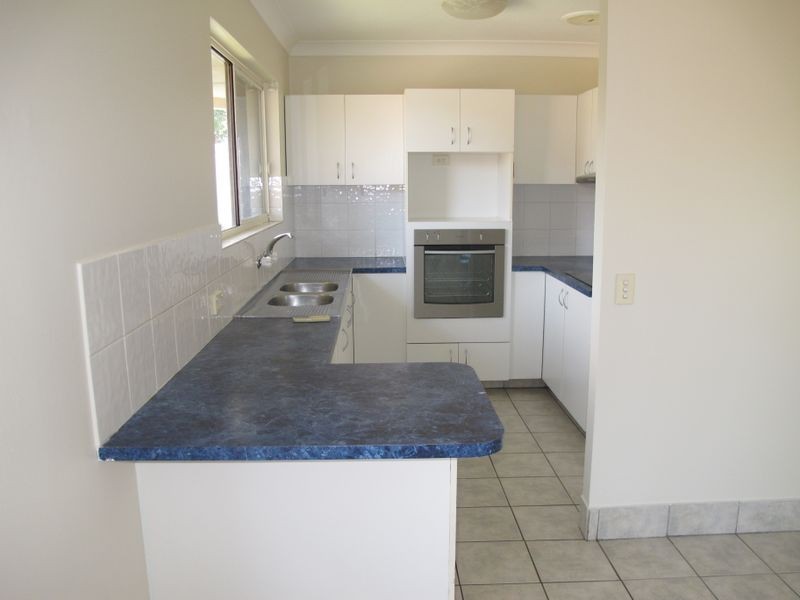 1/6 Tomkins Place, Southport QLD 4215