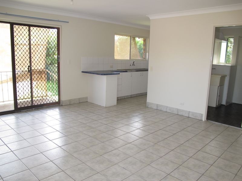 1/6 Tomkins Place, Southport QLD 4215