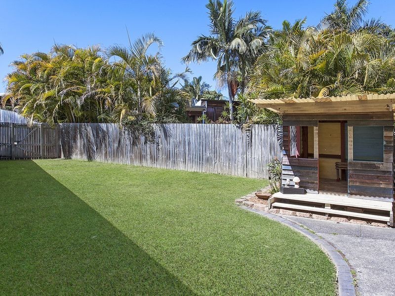 6 Lark Court, Carrara QLD 4211