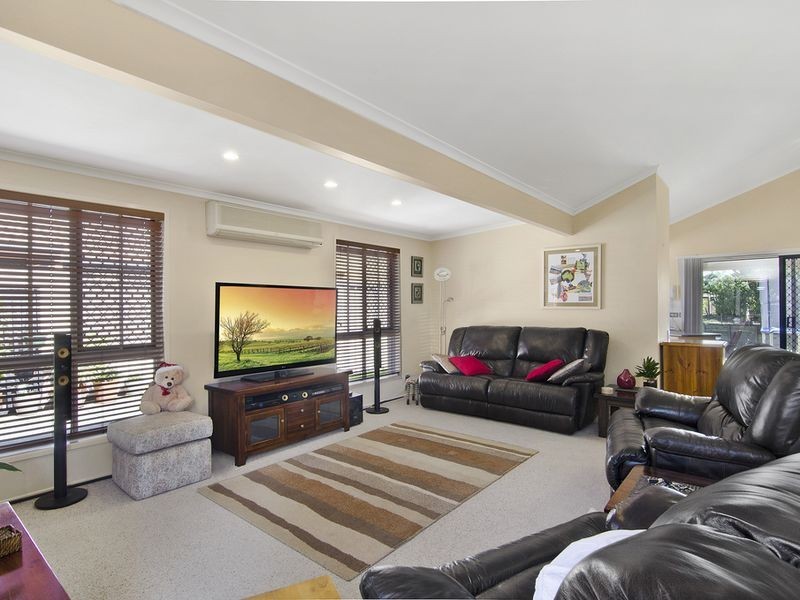 11 Riverlea Waters Drive, Nerang QLD 4211