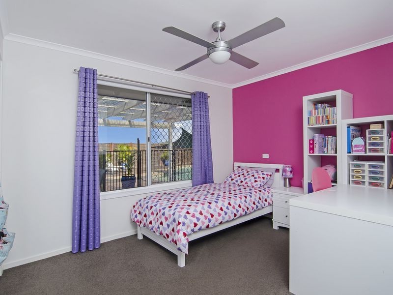 4 Merewether Court, Highland Park QLD 4211