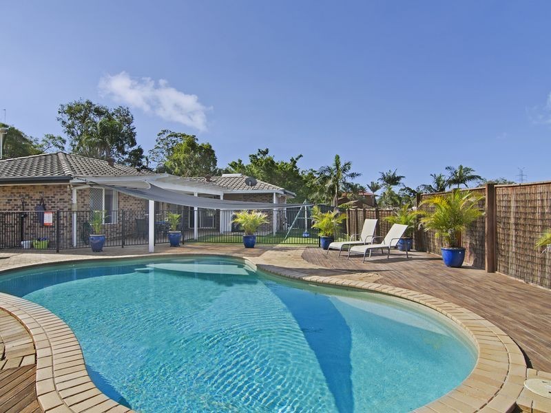 4 Merewether Court, Highland Park QLD 4211