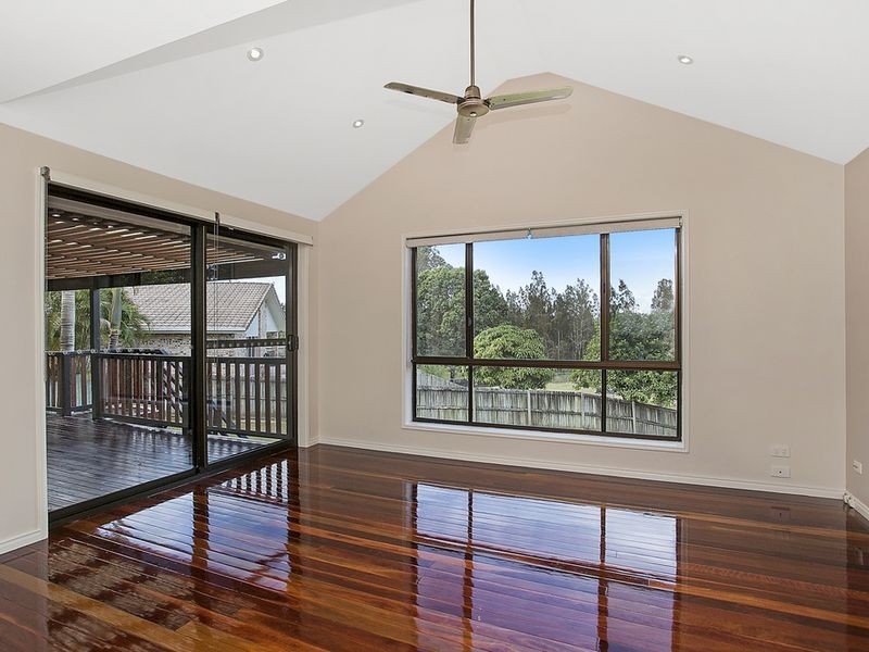 28 Hastings Crescent, Carrara QLD 4211