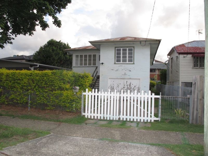 8 Gray Street, Southport QLD 4215