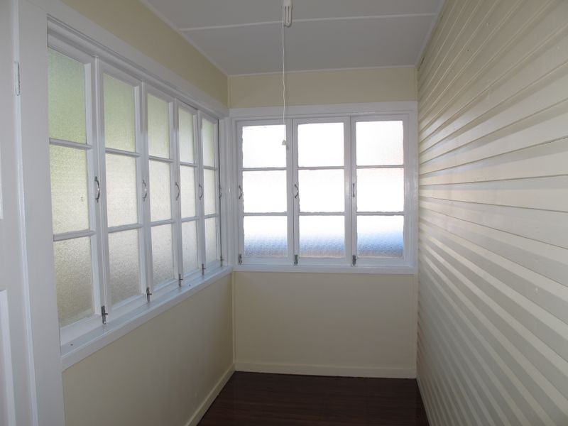 8 Gray Street, Southport QLD 4215