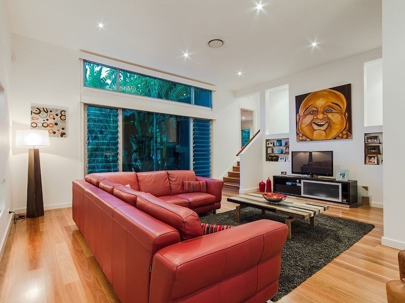 19 Lily Crescent, Nerang QLD 4211