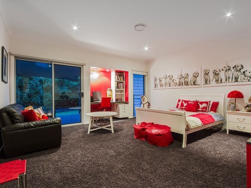 19 Lily Crescent, Nerang QLD 4211