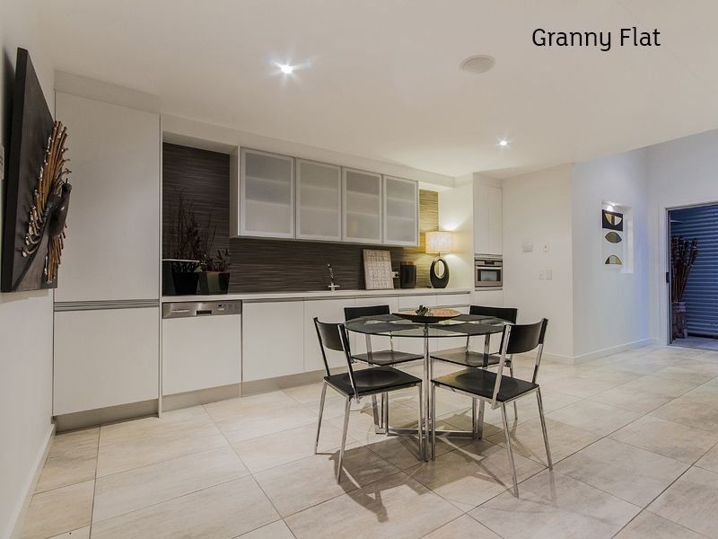 19 Lily Crescent, Nerang QLD 4211