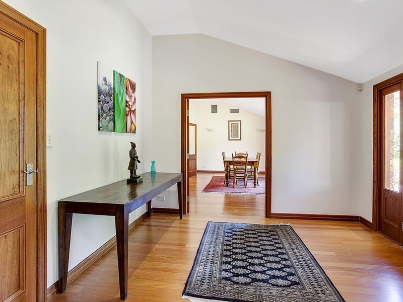 18 Kupara Street, Nerang QLD 4211