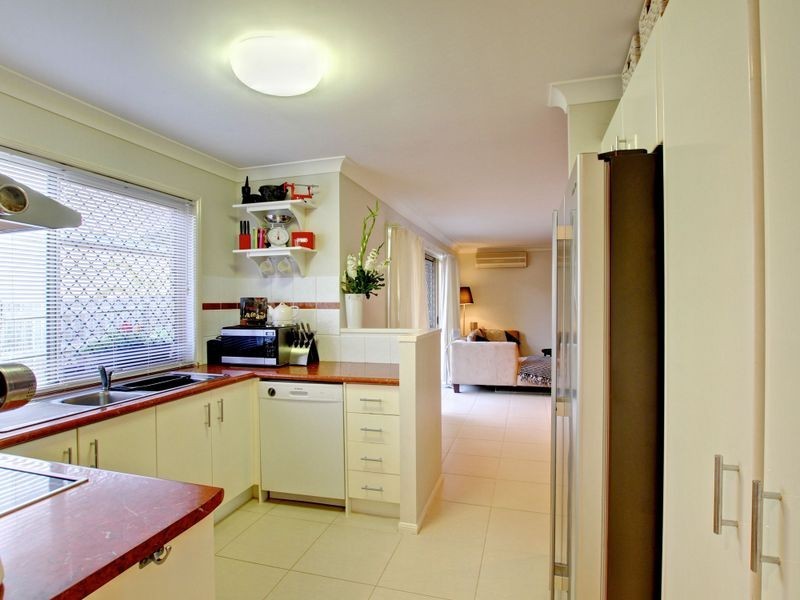 2/81 Riverpark Drive, Nerang QLD 4211