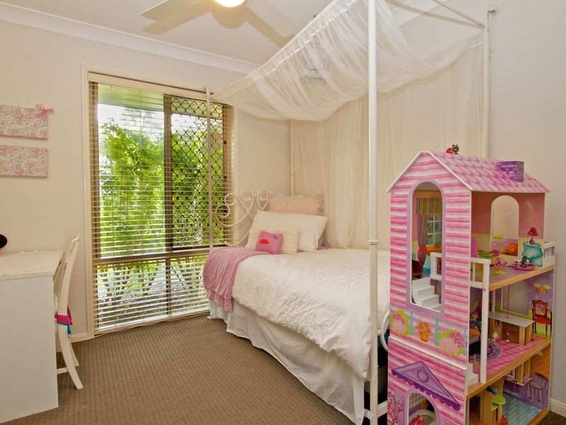 2/81 Riverpark Drive, Nerang QLD 4211