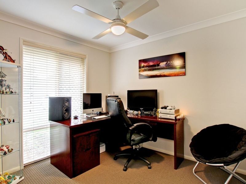 2/81 Riverpark Drive, Nerang QLD 4211