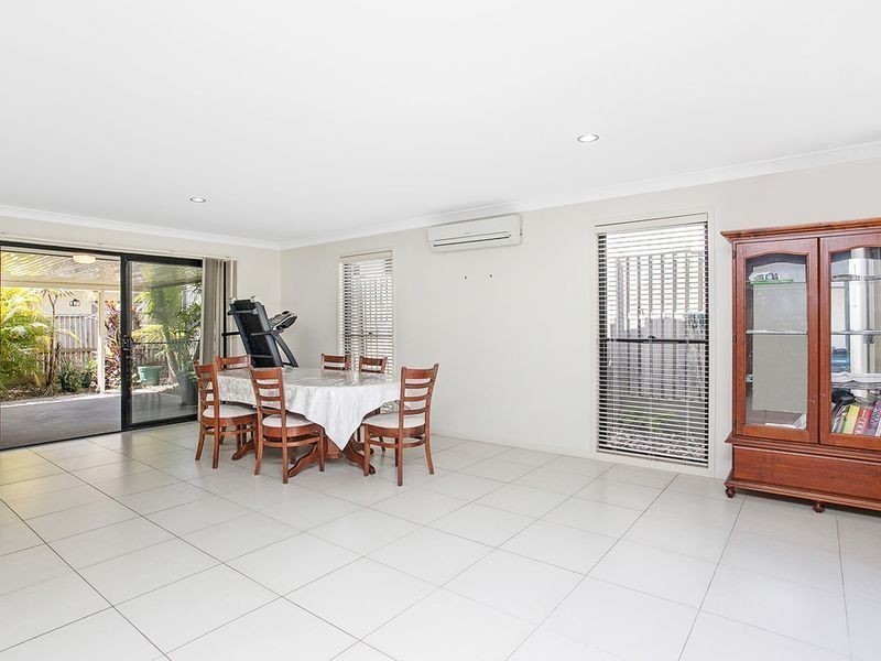 4 Fantail Court, Gilston QLD 4211