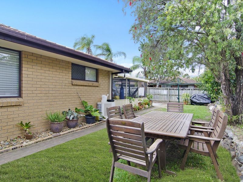 76 Alexander Drive, Highland Park QLD 4211