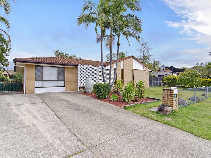 76 Alexander Drive, Highland Park QLD 4211