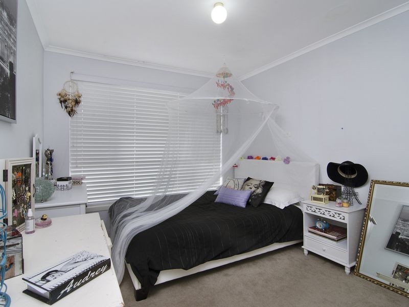 76 Alexander Drive, Highland Park QLD 4211