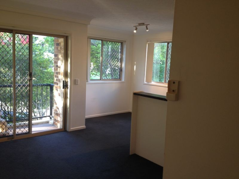 11/14-16 Spendelove Avenue, Southport QLD 4215