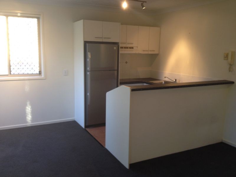 11/14-16 Spendelove Avenue, Southport QLD 4215