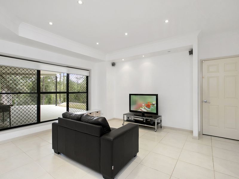 33 Teasdale Drive, Nerang QLD 4211