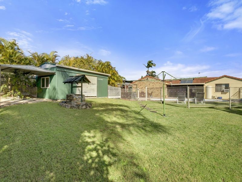 6 Issell Place, Highland Park QLD 4211