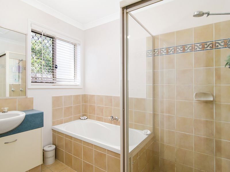 16 Kowhai Place, Nerang QLD 4211