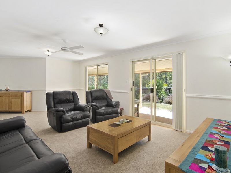 7 Lords Avenue, Mount Nathan QLD 4211