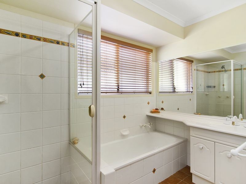 7 Lords Avenue, Mount Nathan QLD 4211