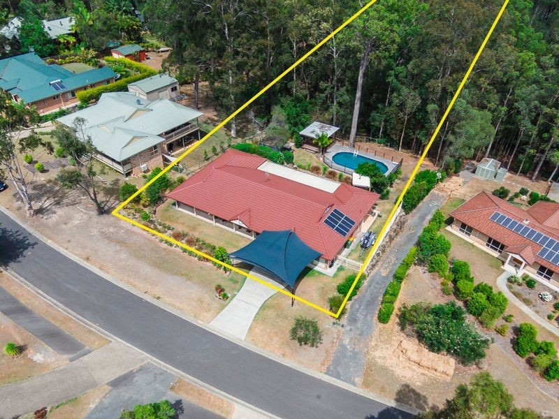 7 Lords Avenue, Mount Nathan QLD 4211