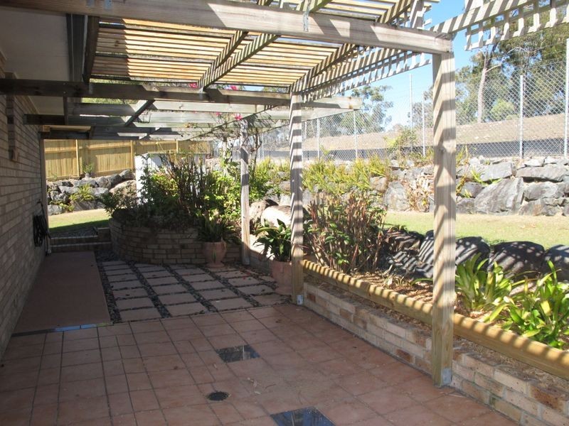 8 Rob Roy Court, Highland Park QLD 4211