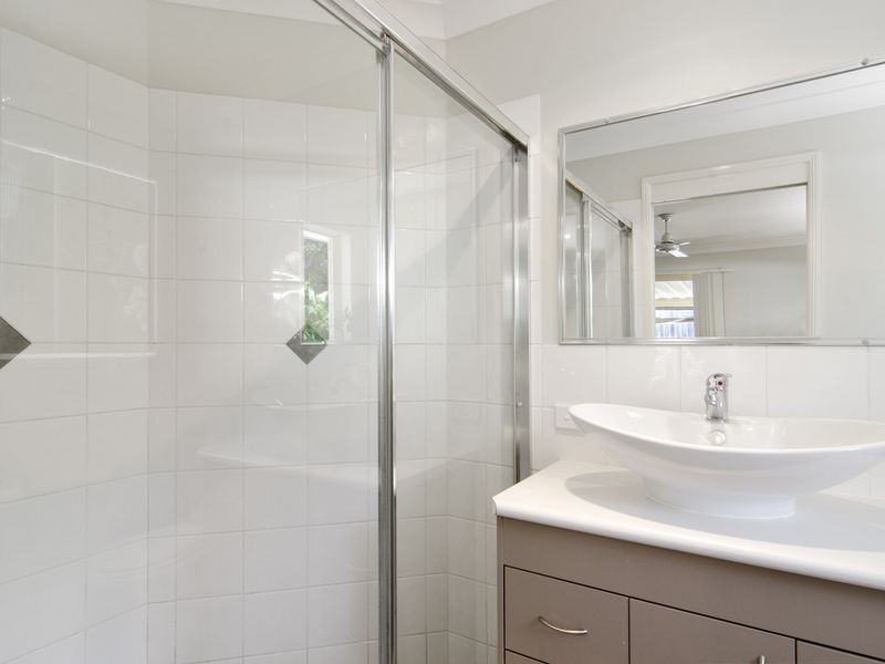 10 Debbie Way, Nerang QLD 4211