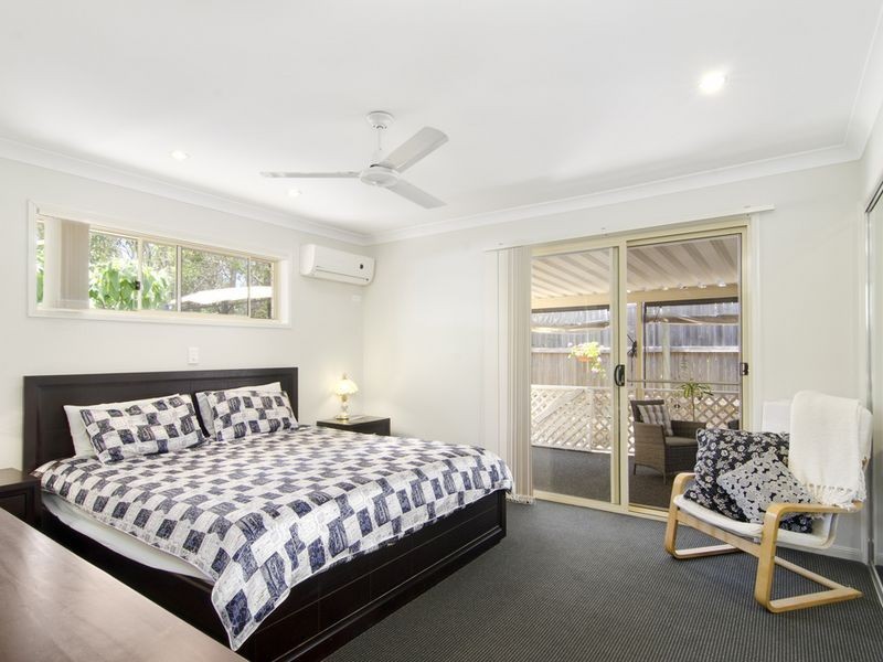 10 Debbie Way, Nerang QLD 4211