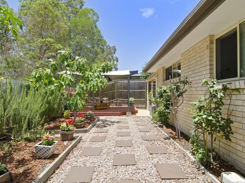 10 Debbie Way, Nerang QLD 4211