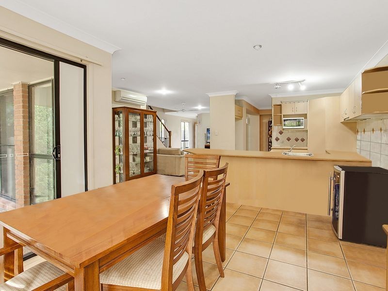 2/15 Mcrae Circuit, Pacific Pines QLD 4211