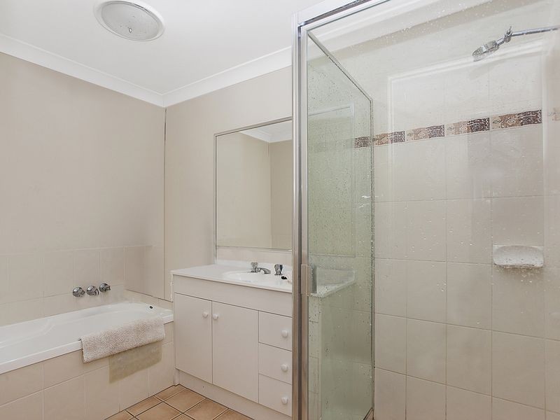 2/15 Mcrae Circuit, Pacific Pines QLD 4211