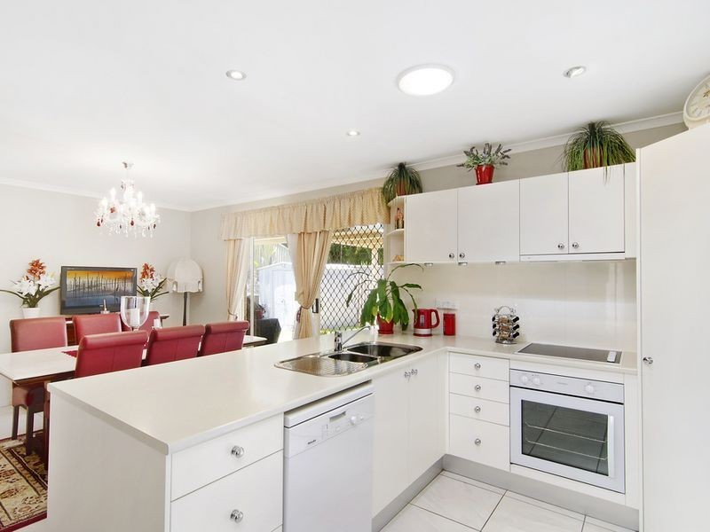 2 Tamarind Close, Nerang QLD 4211