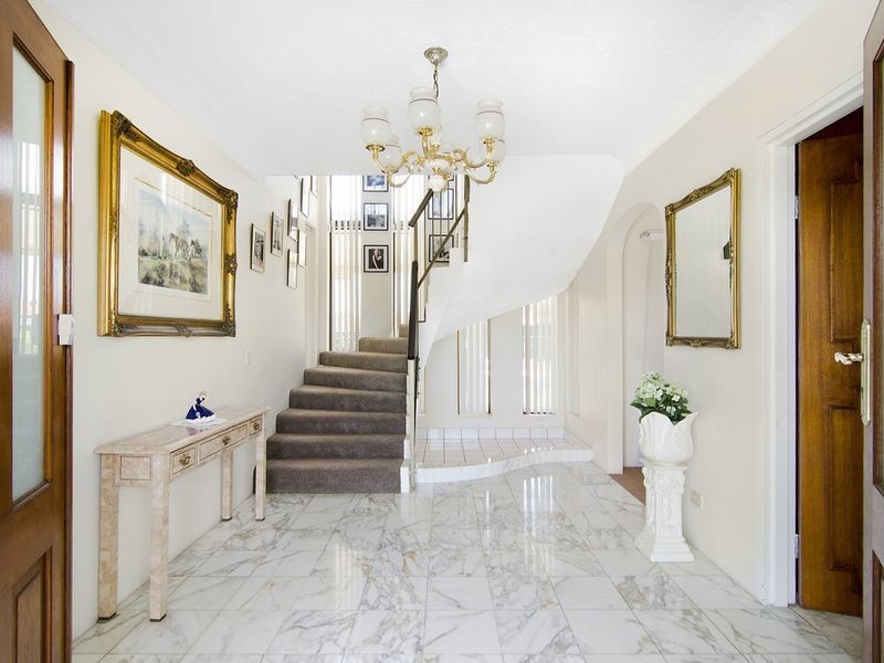 15 Milbong Terrace, Ashmore QLD 4214