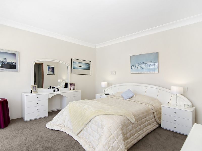 15 Milbong Terrace, Ashmore QLD 4214