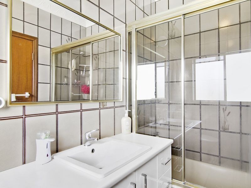 15 Milbong Terrace, Ashmore QLD 4214