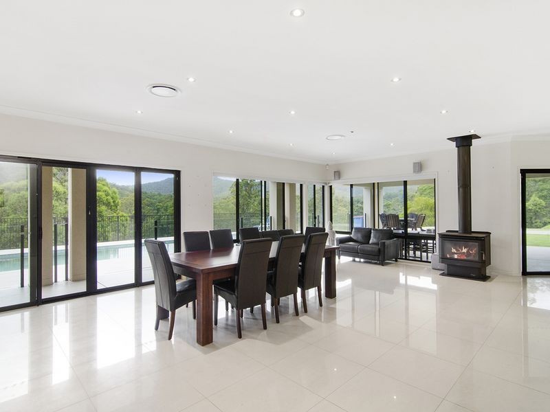 627 Bonogin Road, Bonogin QLD 4213