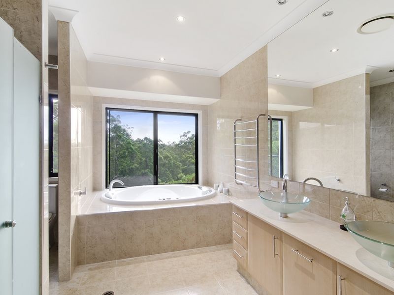 627 Bonogin Road, Bonogin QLD 4213