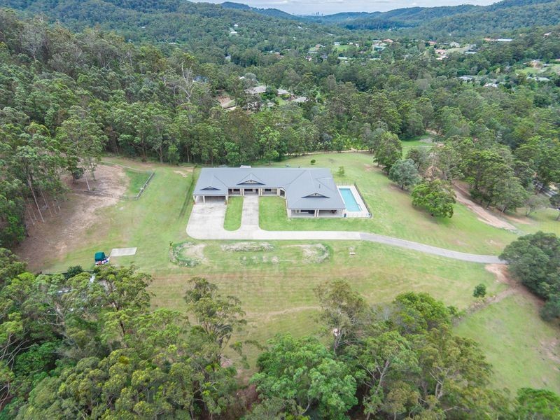 627 Bonogin Road, Bonogin QLD 4213