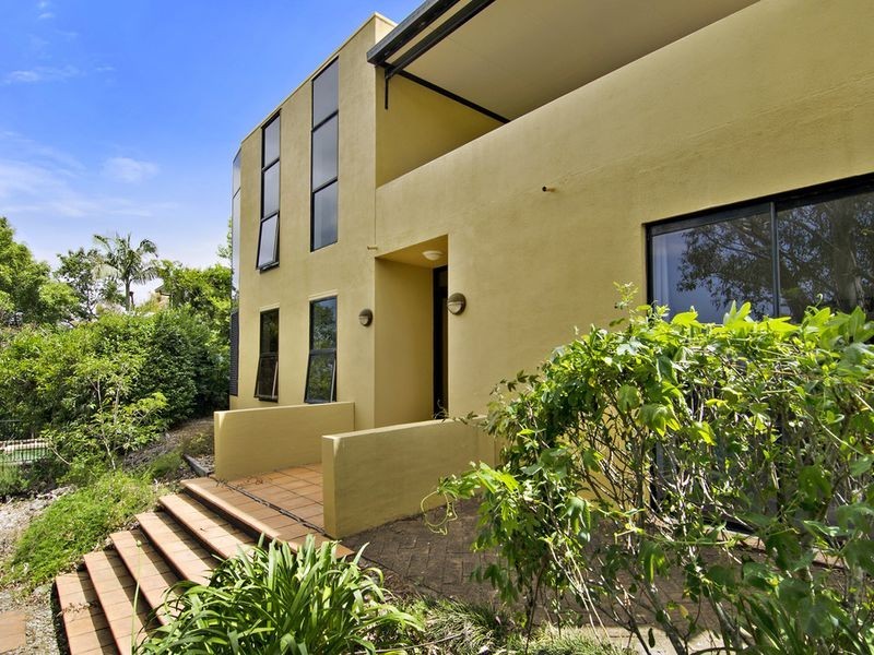 12 North Road, Lower Beechmont QLD 4211