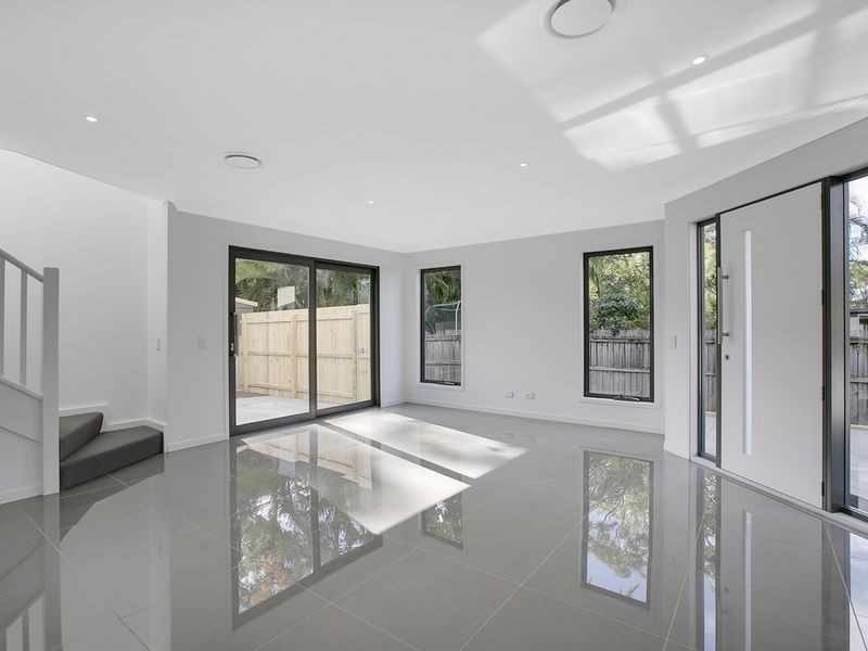 2/56 Nerang-Broadbeach Road, Nerang QLD 4211