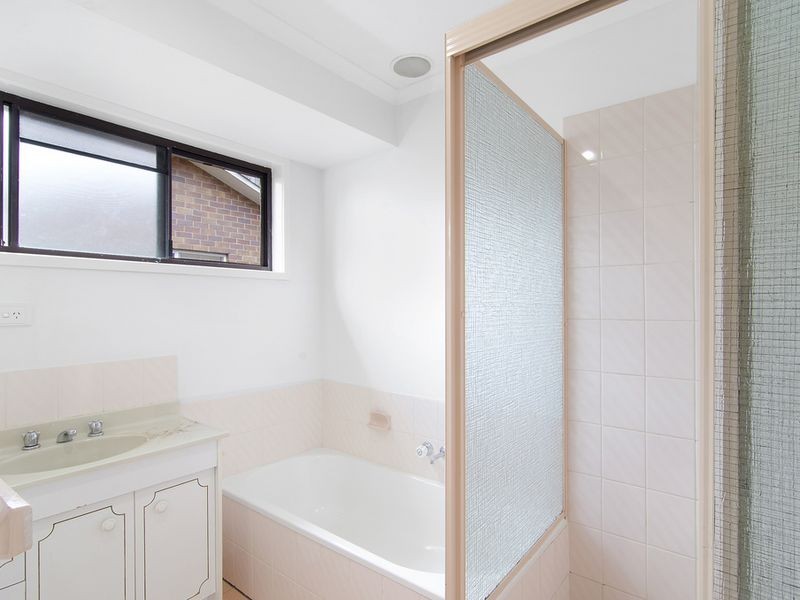 10 Tivoli Court, Carrara QLD 4211